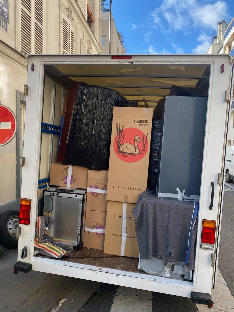 Chargement professionnel du camion
